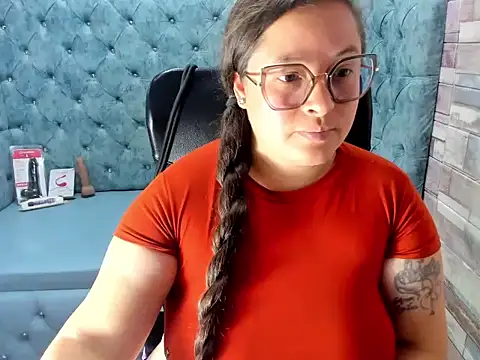 SaraThonson_n Live XXX chat