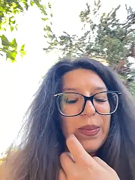 NadiraNoor Chat XXX live