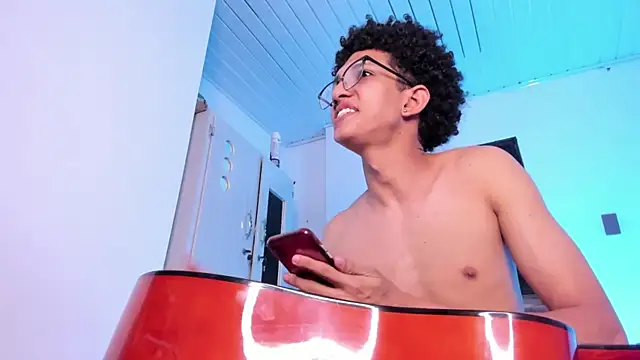 Cj_davis_ élő XXX-chatje