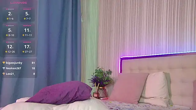 RubyValen's Live XXX Chat