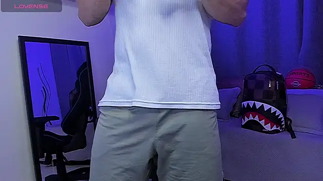 צ'אט XXX בשידור חי של ASHTON_HILS