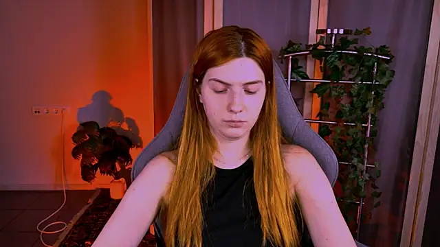 AliceCUNTach's Live XXX Chat