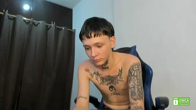 Chat +18 de Nick_TattooedGuy ao vivo