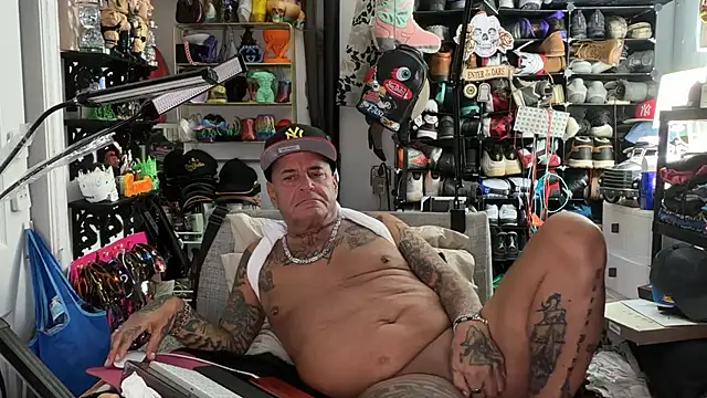 Chatroom XXX en direct de lovetatts64