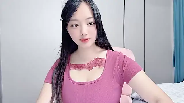 Winnie666999 Adlı Modelin Canlı XXX Sohbeti