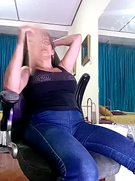 kelly_squirting Obrolan Langsung XXX