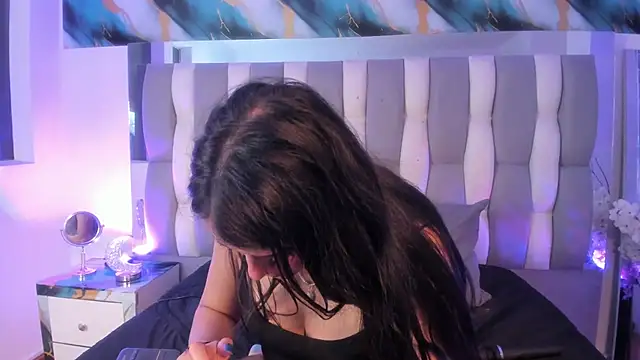 IsaDiiaz Adlı Modelin Canlı XXX Sohbeti
