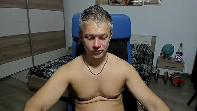 Živý XXX chat RobbyShawz