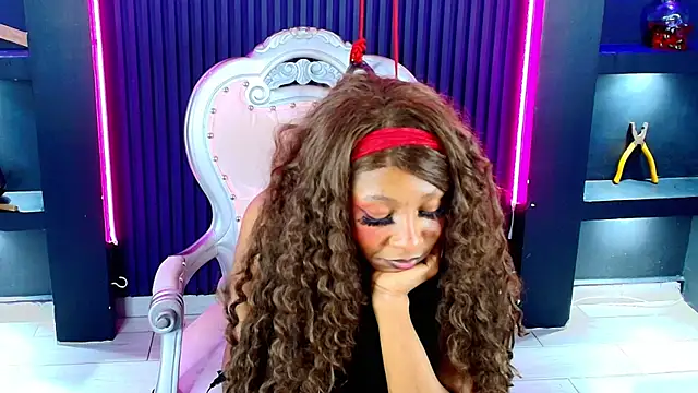 MrEbonybdsm Chat XXX in diretta