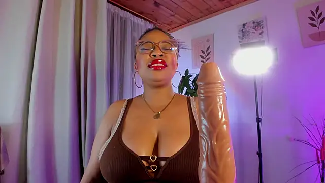 Chat XXX ao vivo de Imlauraa
