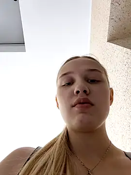 Chat XXX en directo de caressyourself