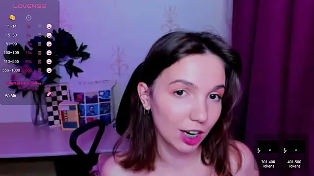 Chat +18 de KindHazelHere_ ao vivo