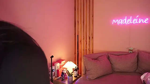 MadeleineSanez Live XXX-chat