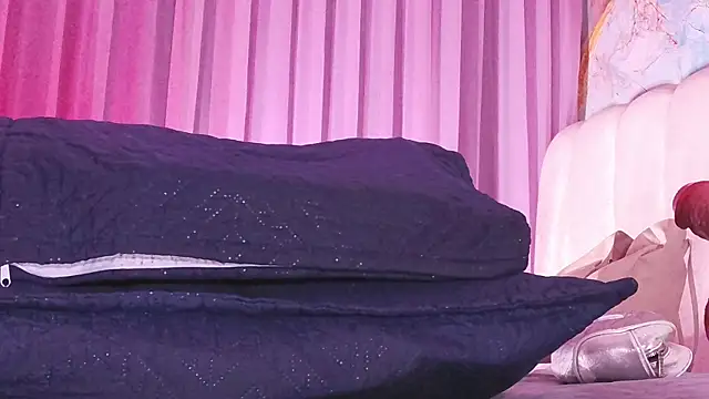 britanyy_ Adlı Modelin Canlı XXX Sohbeti