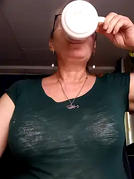XXX chat uživo modela irinamaux