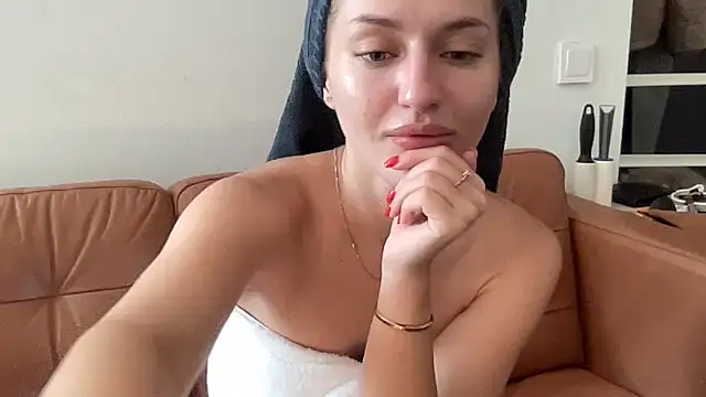 Lorynaa 라이브 XXX 채팅