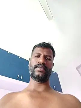 Chat XXX en directo de Paramkeerthi
