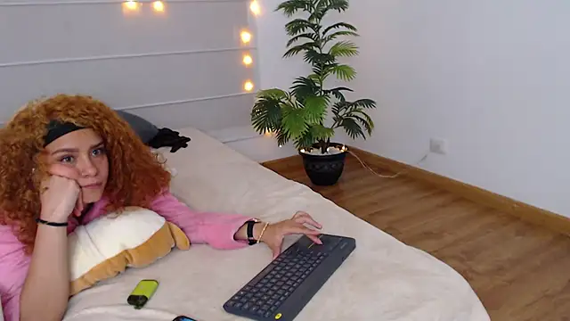 Sarabubbie live XXX chat