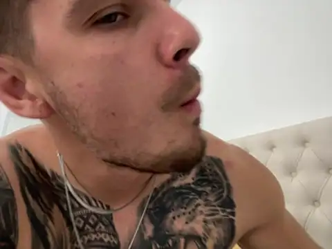 Hot__Tiger 现场XXX聊天