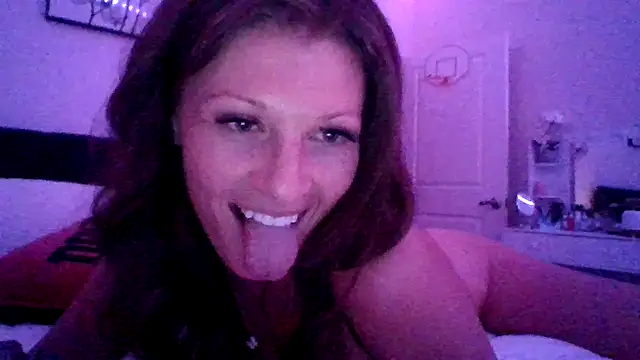 Chatroom XXX en direct de LuciousItaliaaa