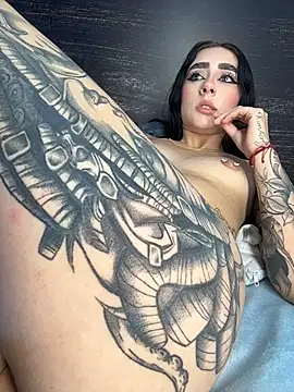 sharlot24's Live XXX Chat