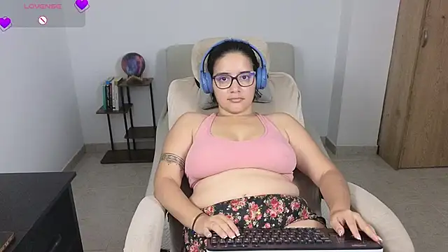 blue__moon_'s Live XXX Chat