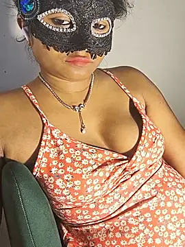DIRTYSECRET_QUEEN_07 Chat XXX in diretta