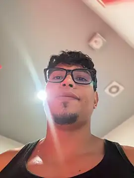 Chatroom XXX en direct de alekzamo