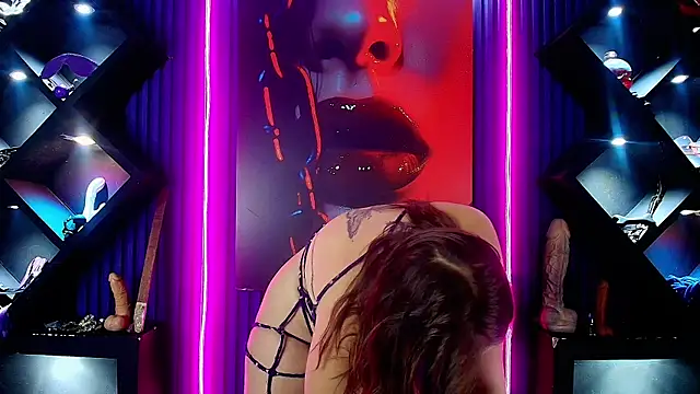 Chat +18 de Candyqueen_bdsm ao vivo