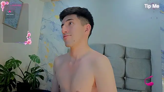 Un_Sluttyy 现场XXX聊天