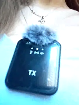caressyourself Chat XXX in diretta