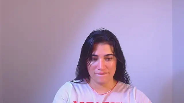 Chat +18 de shyness_alice ao vivo