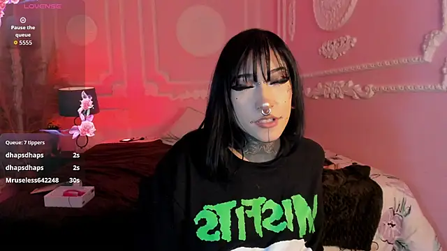 دردشة Kat_VonDe الجنسية المباشرة