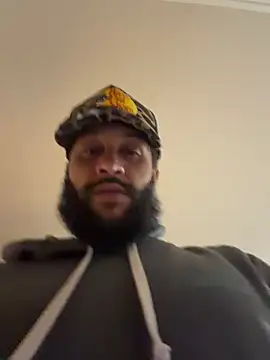 HungStr8Lightskin's Live XXX Chat