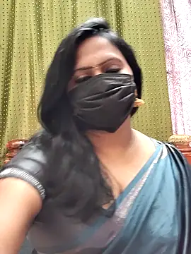 Meera_mia লাইভ XXX চ্যাট