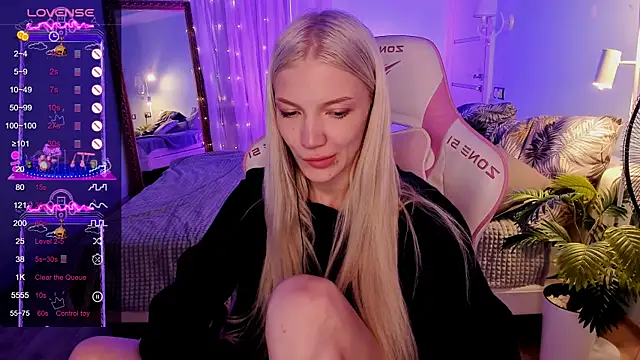 AnyaTaylor_ Live XXX-Chat