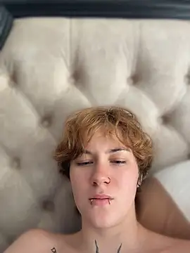 XXX chat uživo modela IceMur
