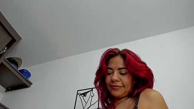 Chat XXX Live Keiny-Rave