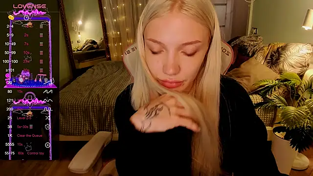 AnyaTaylor_ Chat XXX live