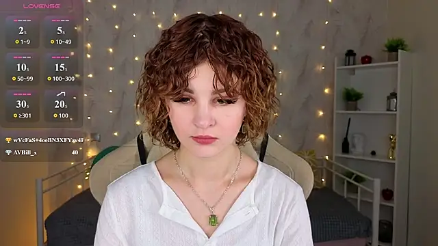 Chat +18 de Kira__Fluffy ao vivo