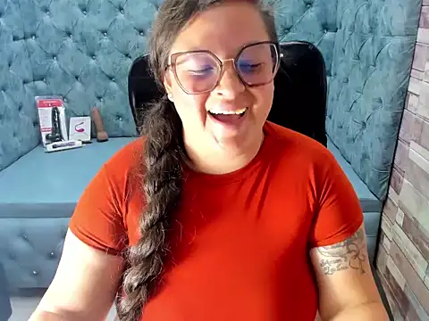 Chat +18 de SaraThonson_ ao vivo