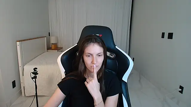 upssnowy's Live XXX Chat