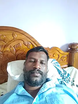 Paramkeerthi Chat XXX in diretta