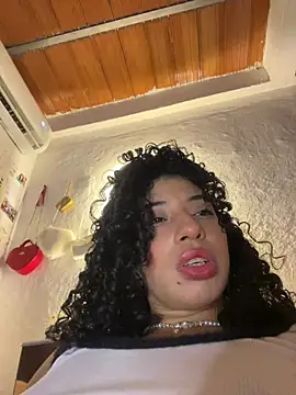 Chat +18 de Miily_0 ao vivo
