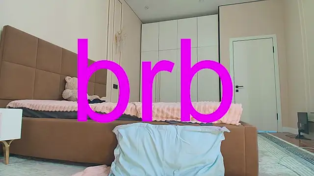 Chat +18 de lalisabrown ao vivo