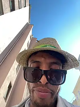 Show de Omariaman na webcam