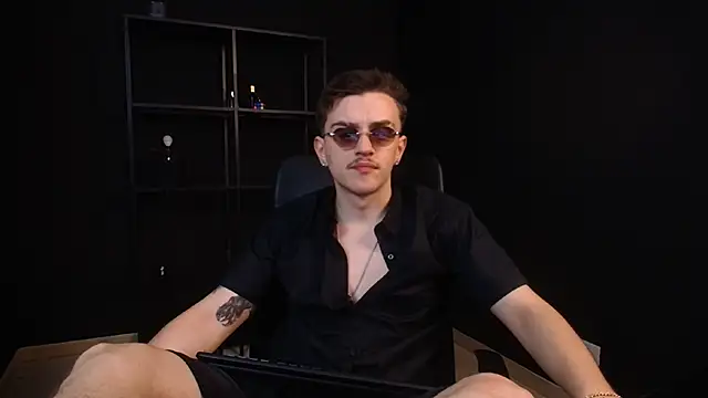 FelixStarkk Live XXX-chat