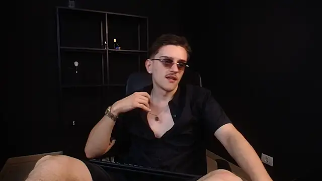 Chat XXX Live FelixStarkk