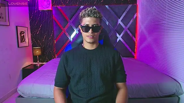 Chat XXX ao vivo de dominic_connor