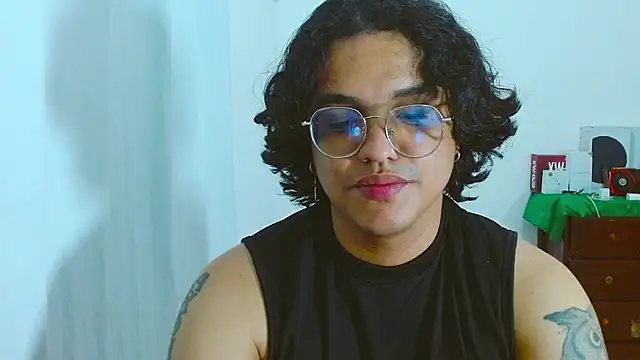 Chat +18 de Diane_exotic ao vivo
